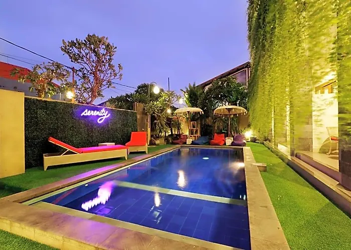 Vansari Seminyak ホテル 3*
