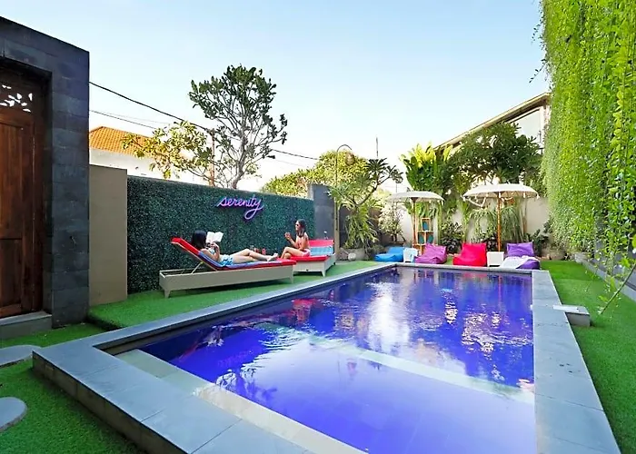 ホテル Vansari Seminyak 3*