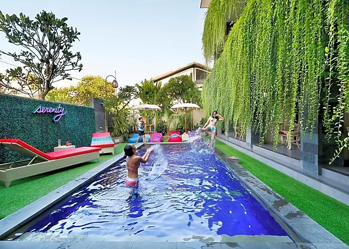 Vansari Seminyak ホテル