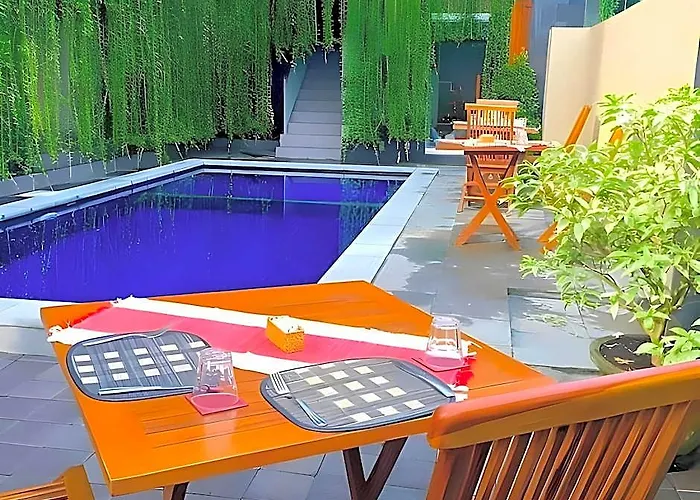 Vansari Seminyak 3*